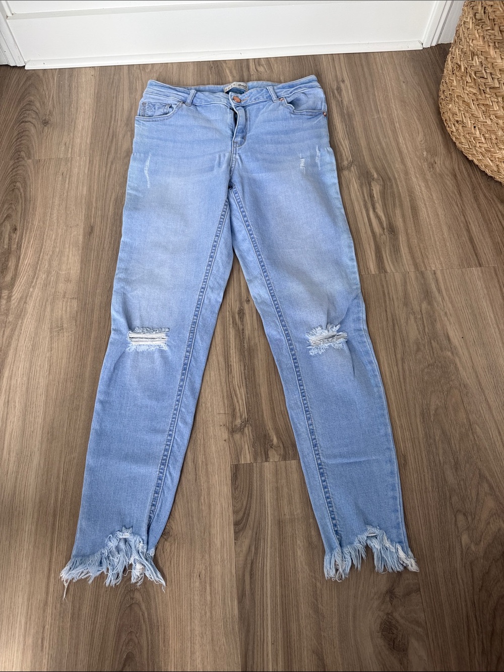 Primark Light Blue Frayed Hem Cropped Jeans